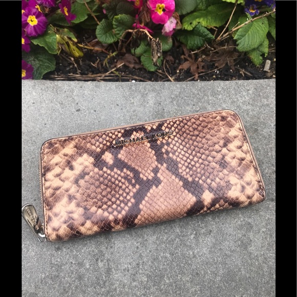 Michael Kors Leather Python Wallet - Picture 7 of 7
